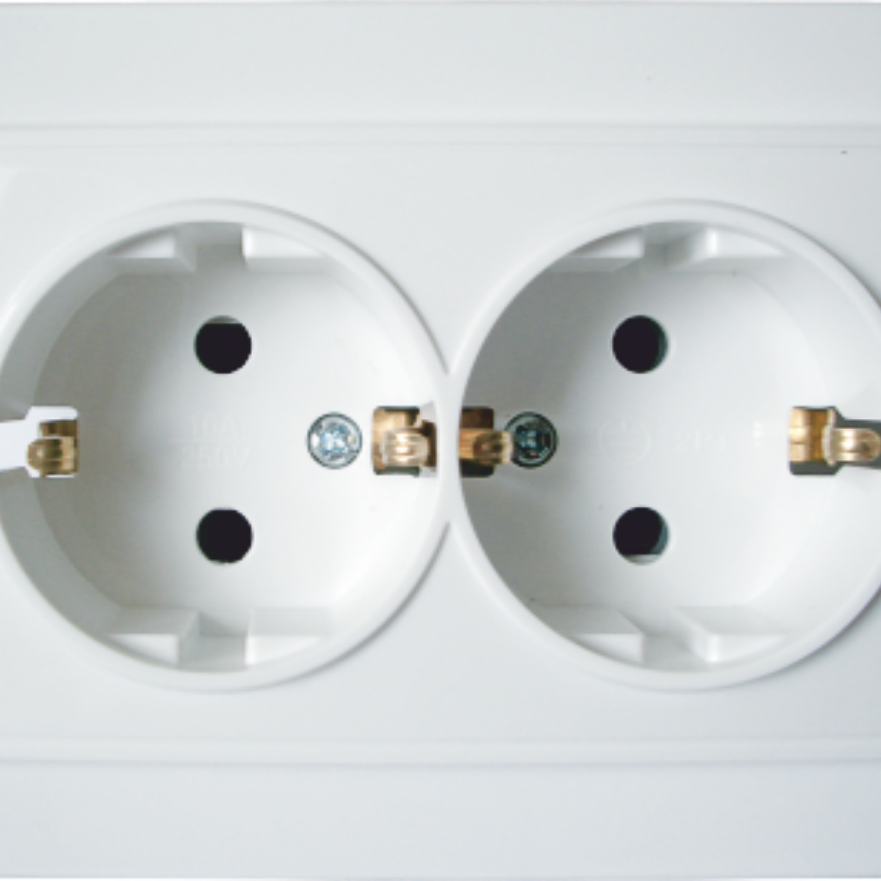 Double internal socket with grounding, white RIGHT HAUSEN KIRA HN-016101